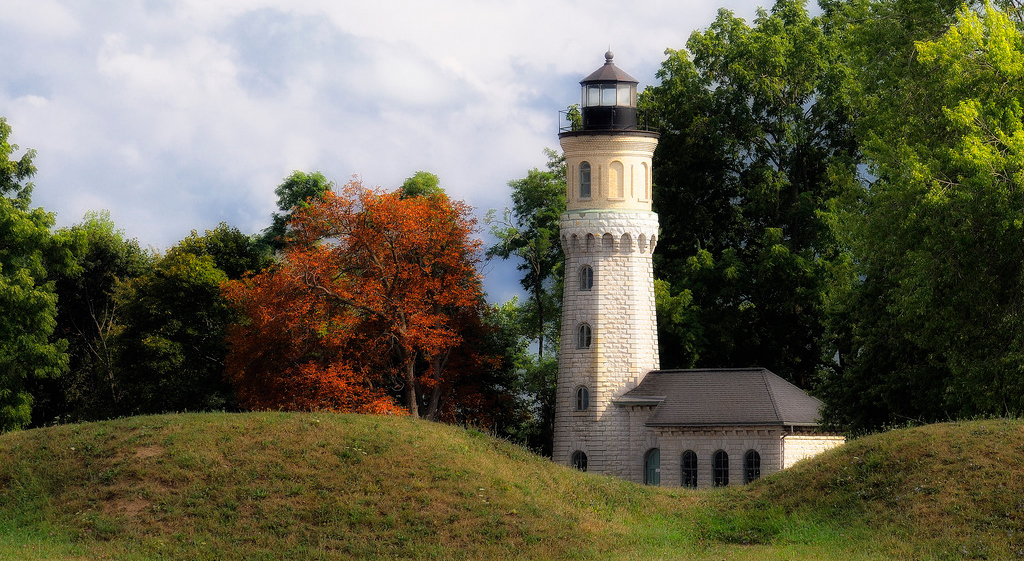 Historic Fort Niagara Lighthouse - Image courtesy of Flickr